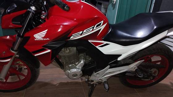 HONDA CB TWISTER HONDA CB TWISTER